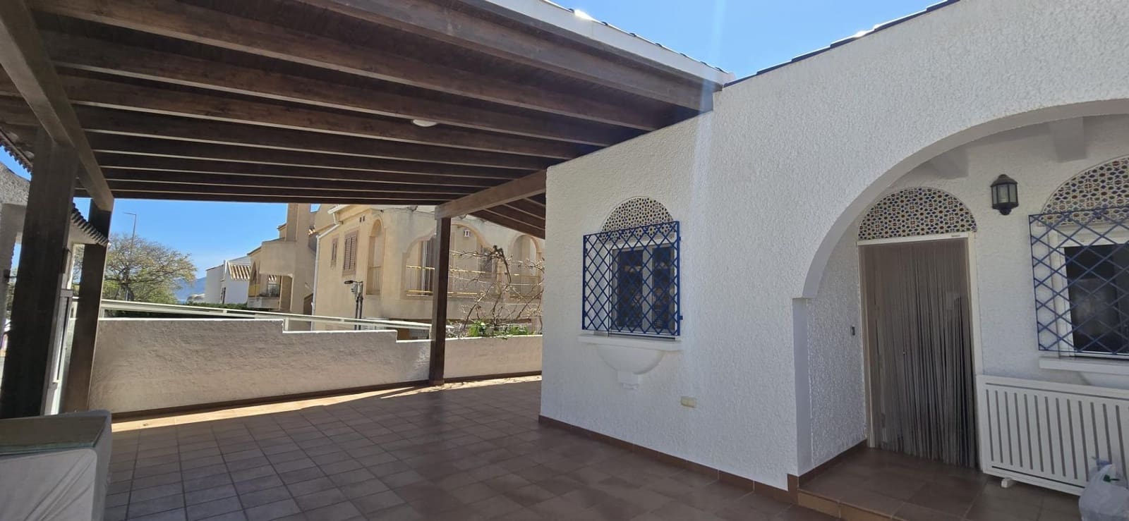 2 bedroom Apartment for sale in Alamillo with pool garage - € 299,950 (Ref: 9726599)