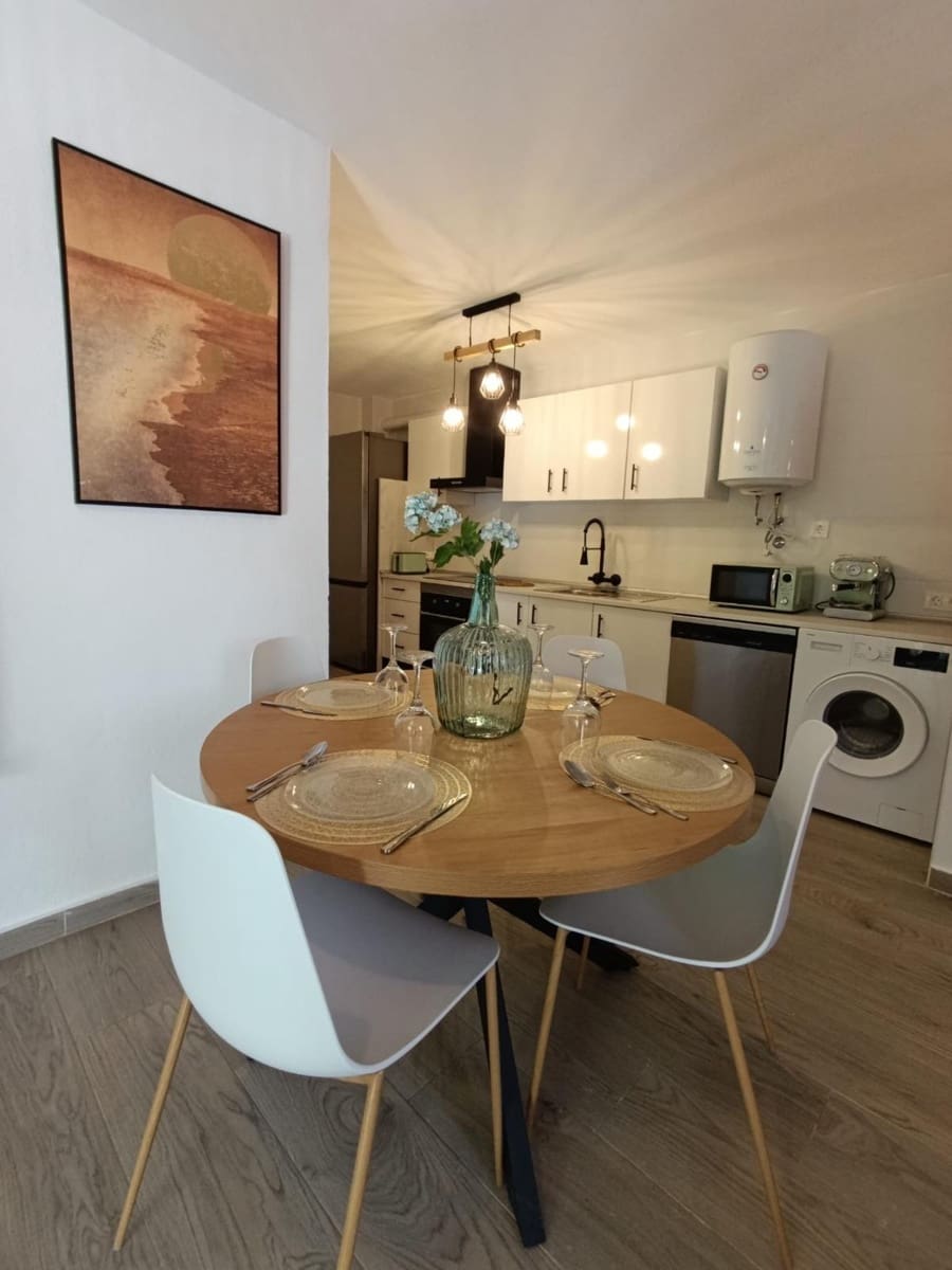 2 bedroom Apartment for sale in Alamillo with pool garage - € 210,000 (Ref: 9732045)