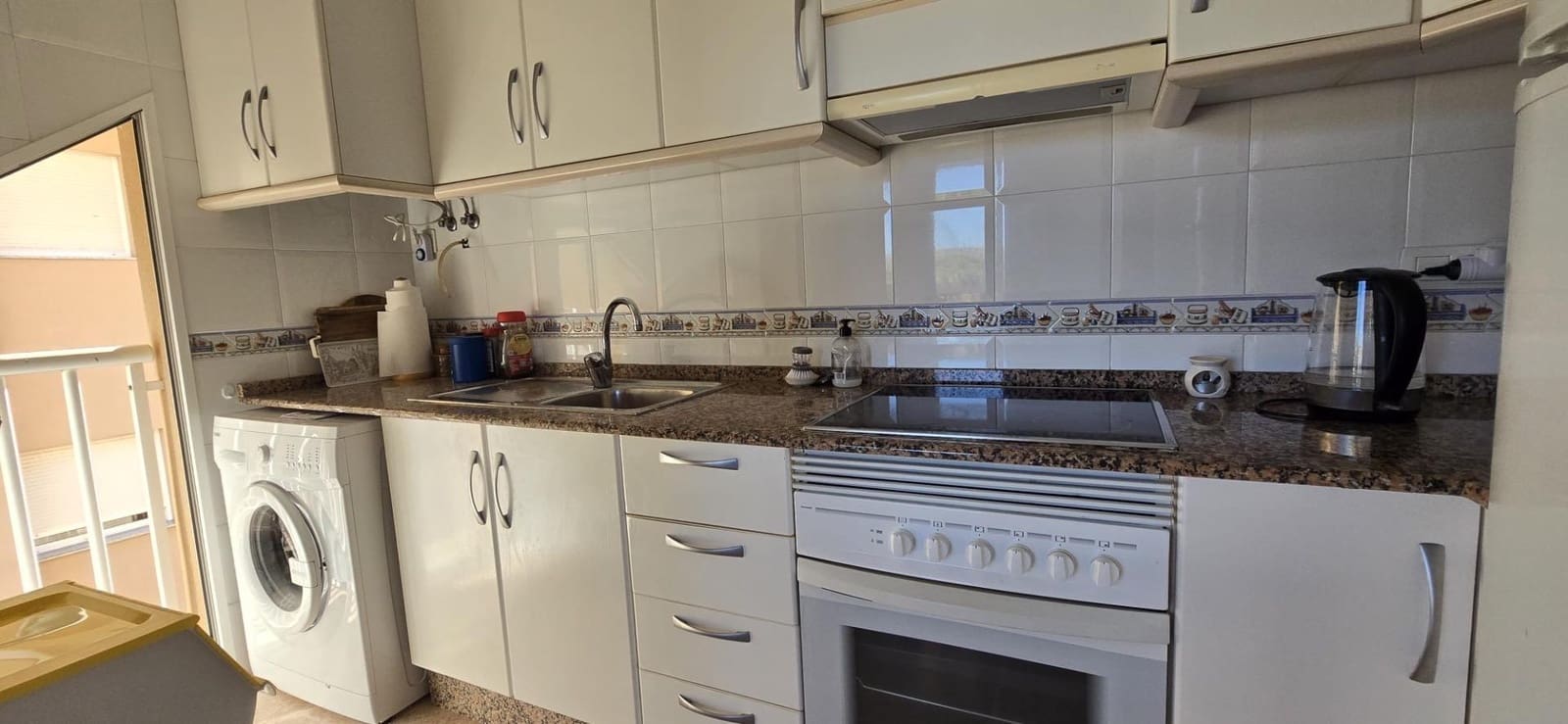 2 bedroom Apartment for sale in Puerto de Mazarron with pool garage - € 160,000 (Ref: 9833606)
