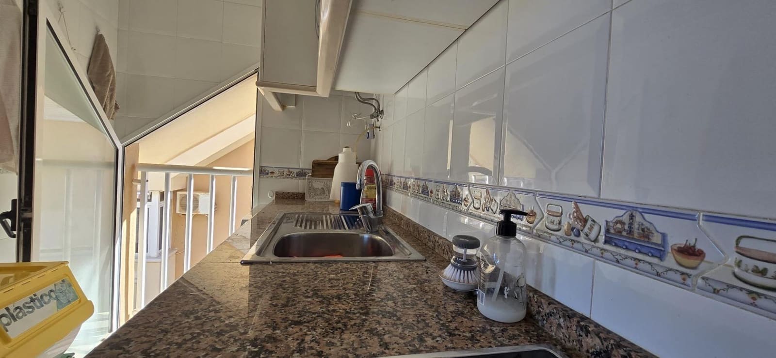 2 bedroom Apartment for sale in Puerto de Mazarron with pool garage - € 160,000 (Ref: 9833606)