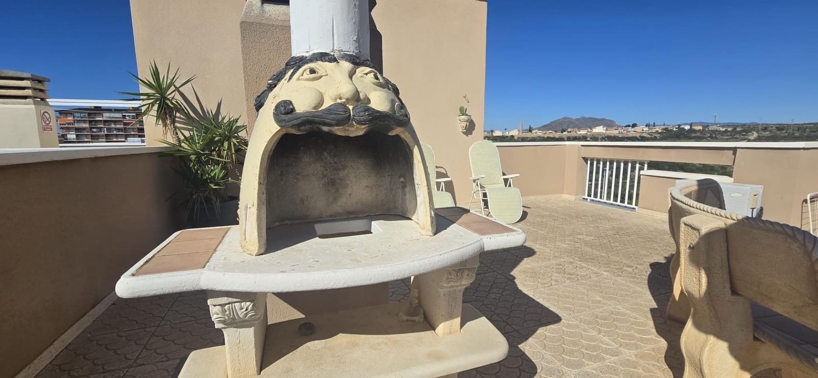 2 bedroom Apartment for sale in Puerto de Mazarron with pool garage - € 160,000 (Ref: 9833606)
