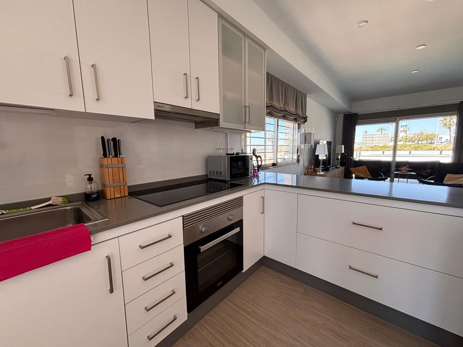 3 bedroom Terraced Villa for sale in Alamillo with pool garage - € 390,000 (Ref: 9866947)
