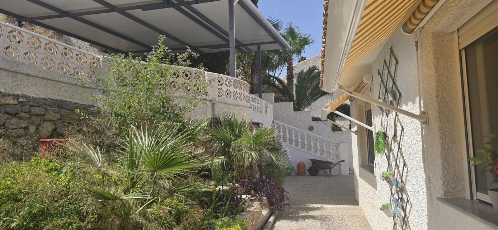 5 bedroom Villa for sale in Cartagena with pool - € 549,900 (Ref: 9915766)