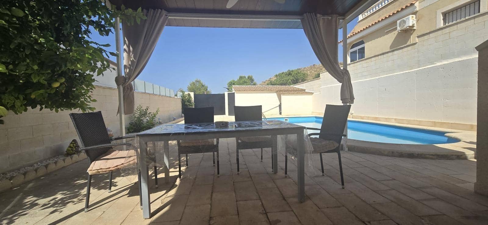 3 bedroom Apartment for sale in Alamillo with pool - € 515,000 (Ref: 9930781)