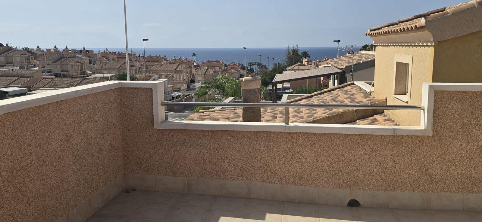 3 bedroom Apartment for sale in Alamillo with pool - € 515,000 (Ref: 9930781)