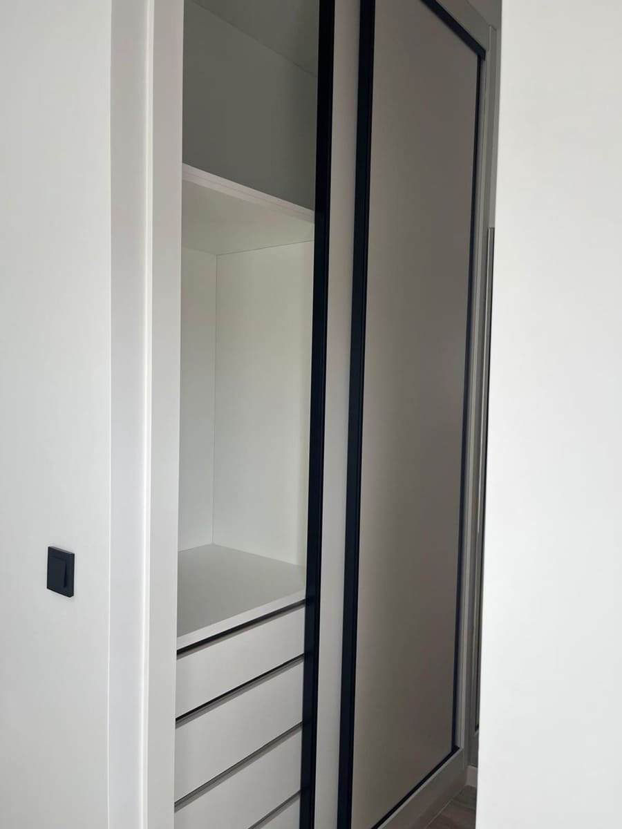 3 makuuhuone Omakotitalo myytävänä paikassa Los Alcazares mukana uima-altaan 
autotalli - 357 000 € (Ref: 9420691)