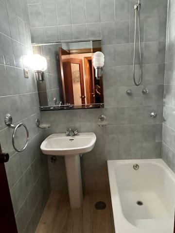 2 makuuhuone Huoneisto myytävänä paikassa Centro, Los Alcázares mukana 
autotalli - 125 000 € (Ref: 9420694)