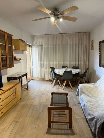 2 makuuhuone Huoneisto myytävänä paikassa Centro, Los Alcázares mukana 
autotalli - 125 000 € (Ref: 9420694)