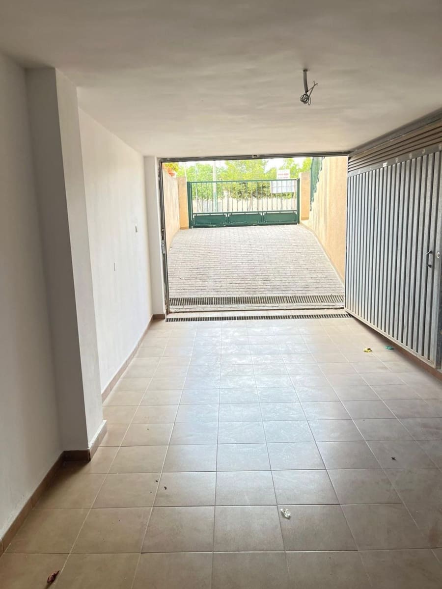 4 bedroom Townhouse for sale in Torre-Pacheco with garage - € 170,000 (Ref: 9420695)