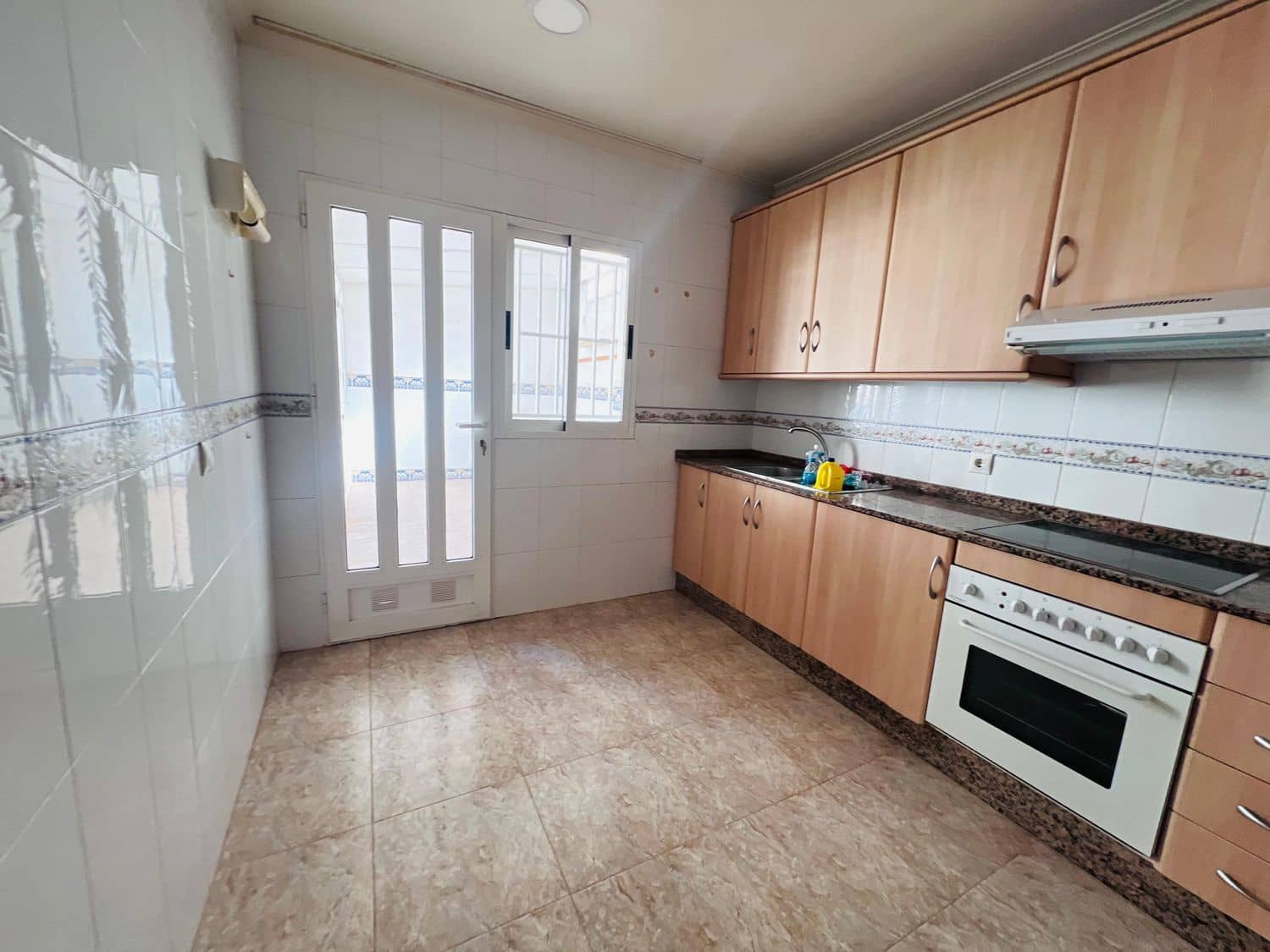 4 sypialnia Dom na sprzedaż w Los Alcazares z garażem - 195 000 € (Ref: 9420696)