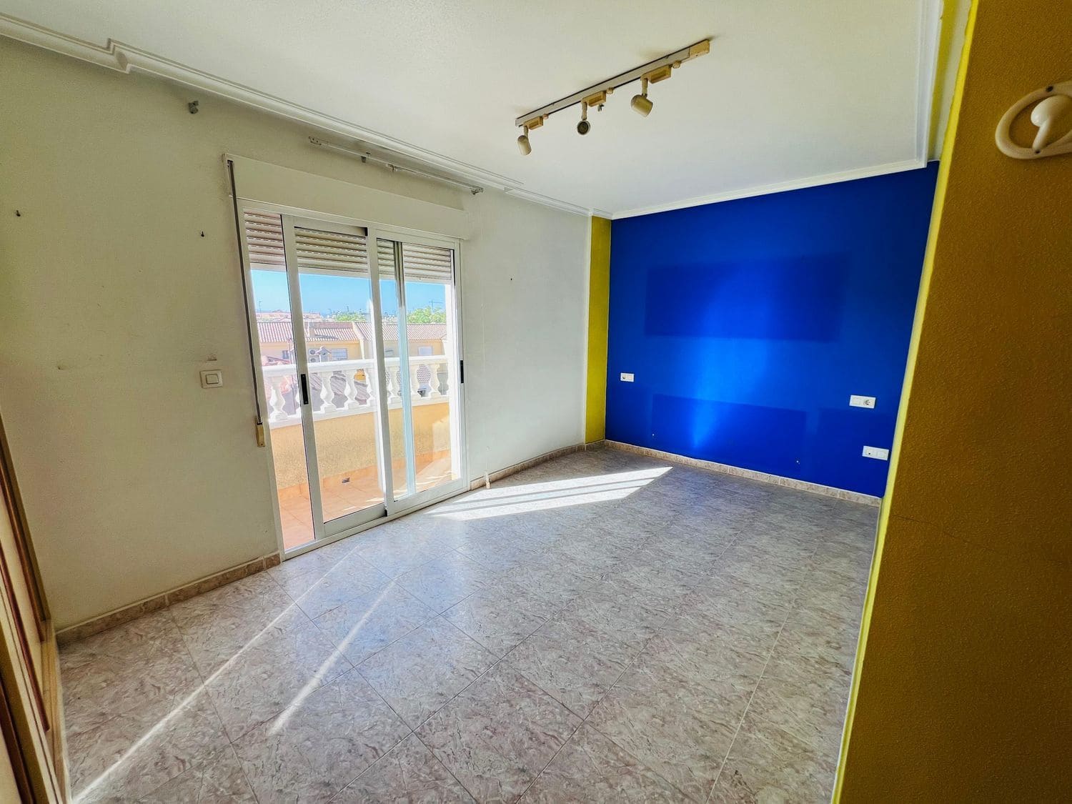 4 sypialnia Dom na sprzedaż w Los Alcazares z garażem - 195 000 € (Ref: 9420696)