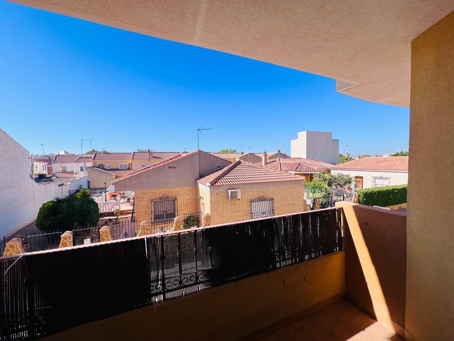 4 sypialnia Dom na sprzedaż w Los Alcazares z garażem - 195 000 € (Ref: 9420696)