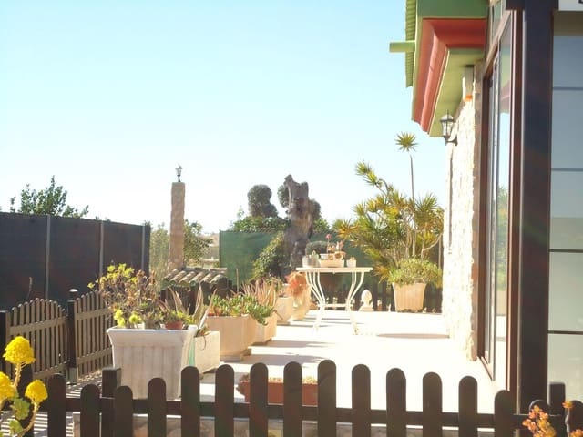 3 makuuhuone Huvila myytävänä paikassa Roda, San Javier mukana uima-altaan 
autotalli - 950 000 € (Ref: 9420697)