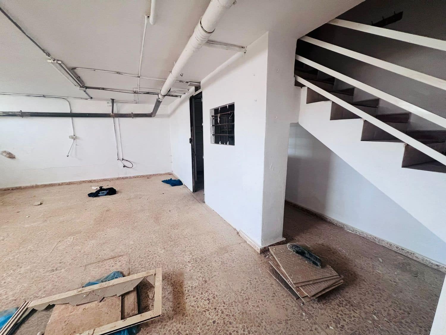 Komercyjne na sprzedaż w Los Alcazares - 115 000 € (Ref: 9420699)