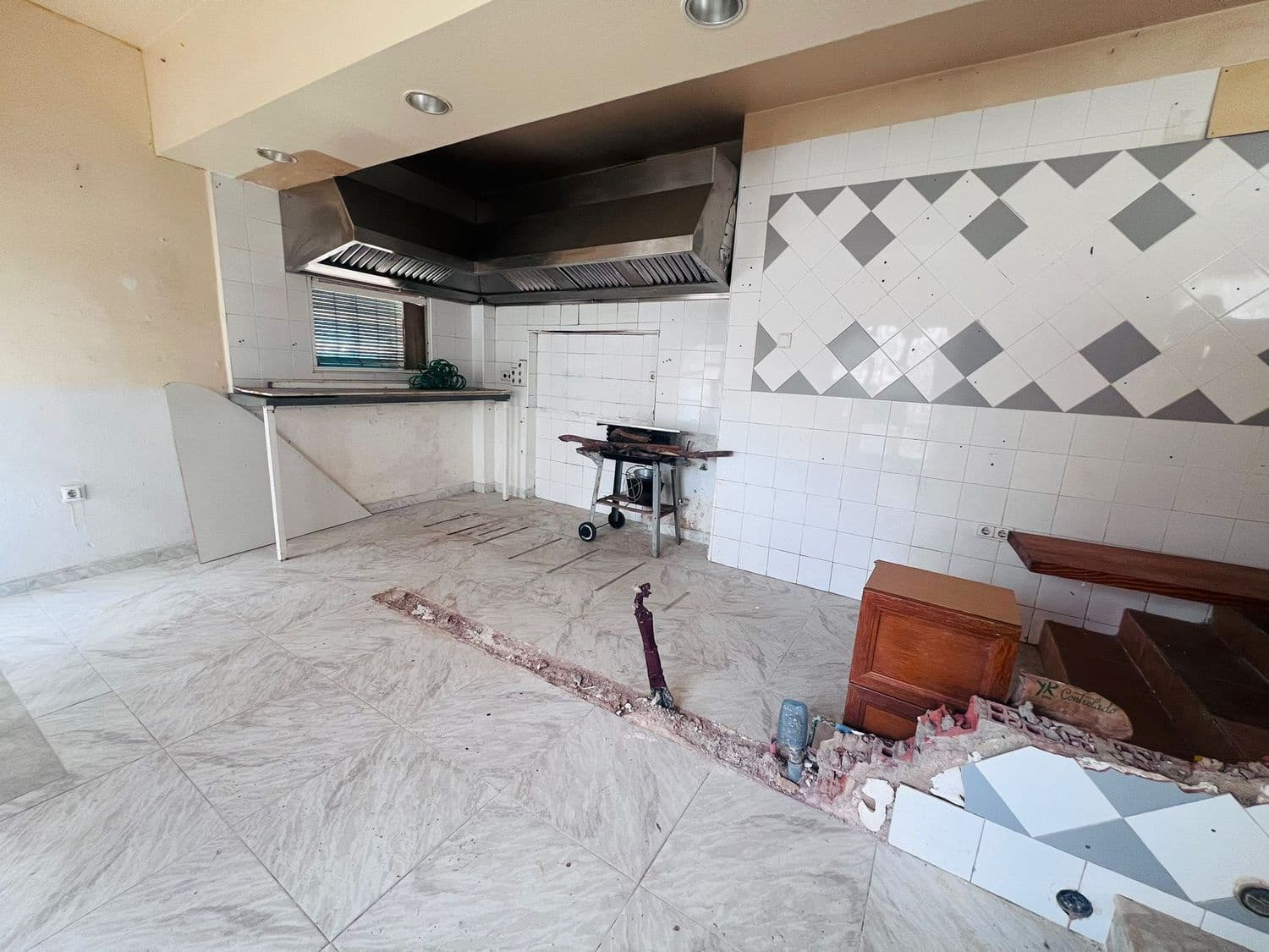 Komercyjne na sprzedaż w Los Alcazares - 115 000 € (Ref: 9420699)