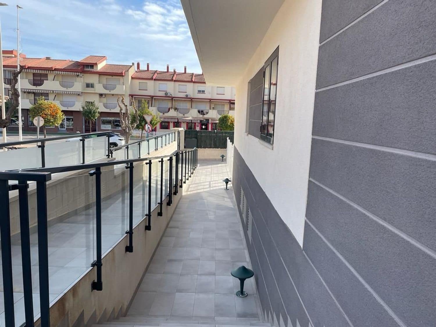 3 makuuhuone Huoneisto myytävänä paikassa Los Alcazares mukana uima-altaan 
autotalli - 220 000 € (Ref: 9420701)