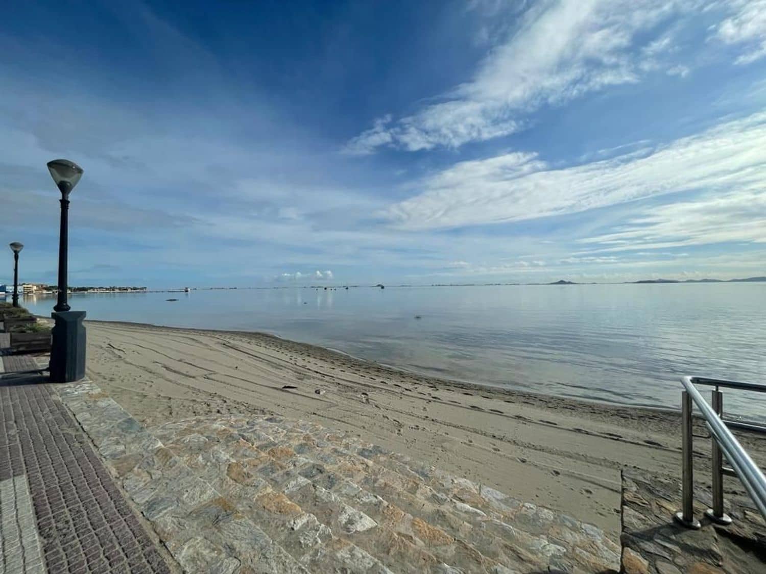 3 makuuhuone Huoneisto myytävänä paikassa Los Alcazares mukana uima-altaan 
autotalli - 220 000 € (Ref: 9420701)