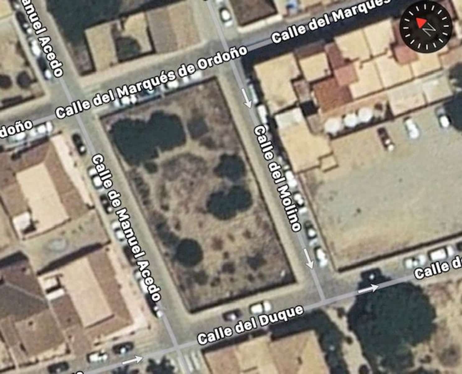 Undeveloped Land for sale in Los Alcazares - € 800,000 (Ref: 9420705)