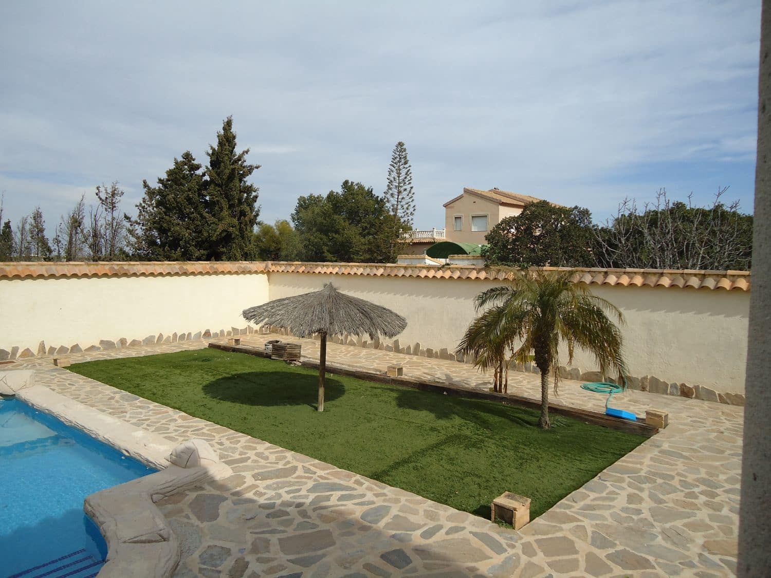 4 bedroom Villa for sale in Los Alcazares with pool garage - € 890,000 (Ref: 9494253)