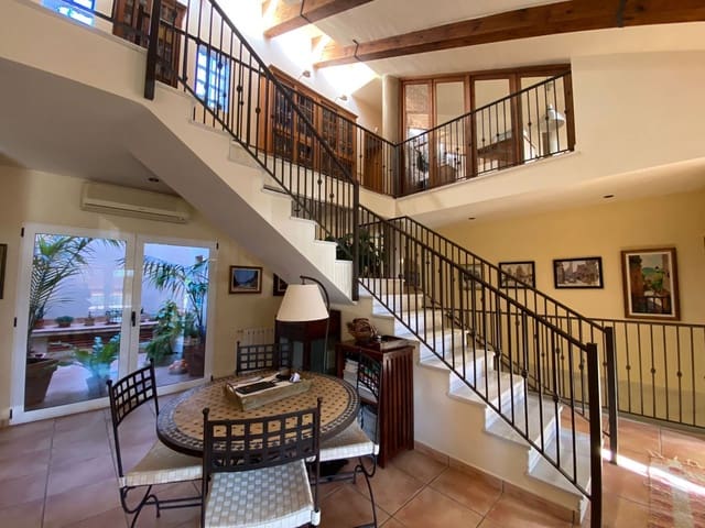 3 bedroom Villa for sale in Centro, Los Alcázares with pool garage - € 850,000 (Ref: 9496688)