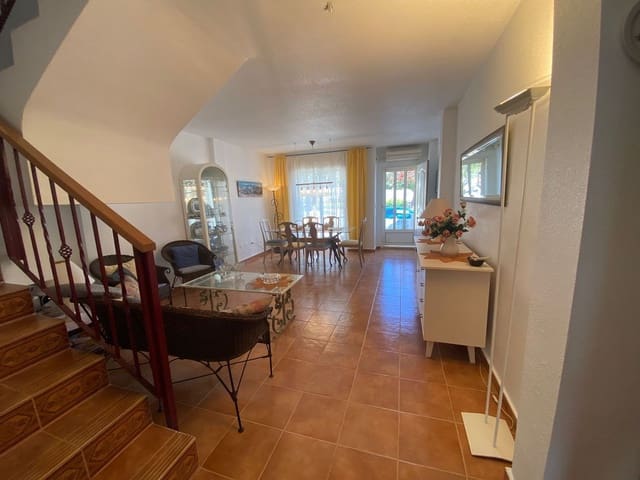 4 chambre Maison de Ville à vendre à Centro, Los Alcázares avec garage - 170 000 € (Ref: 9529215)