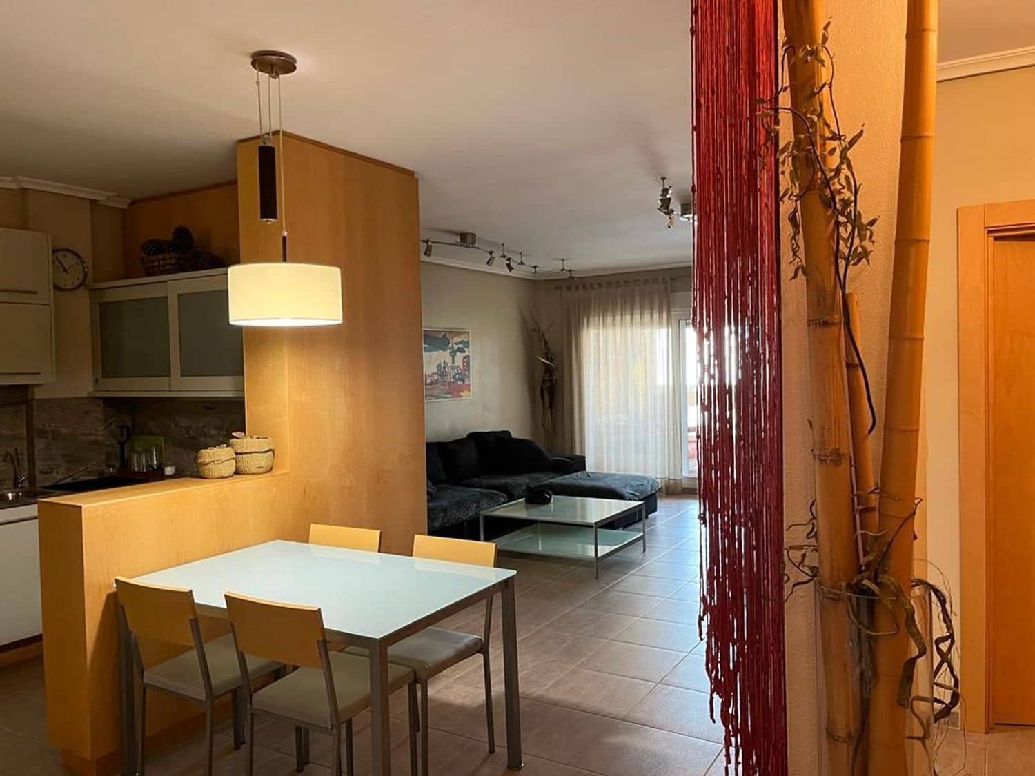 Apartamento de 3 habitaciones en Los Alcázares en alquiler con garaje - 850 € (Ref: 9536630)