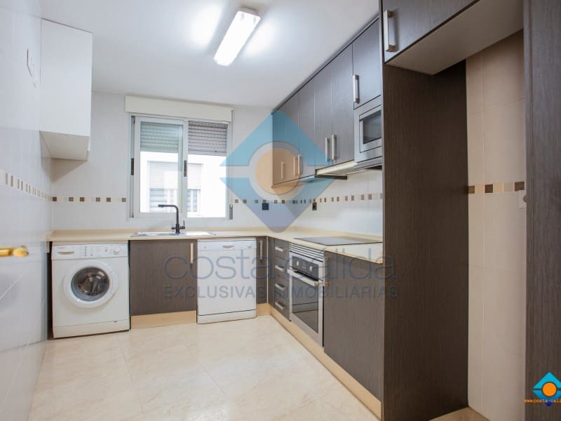 2 bedroom Flat for sale in Mazarron with garage - € 99,900 (Ref: 10038700)