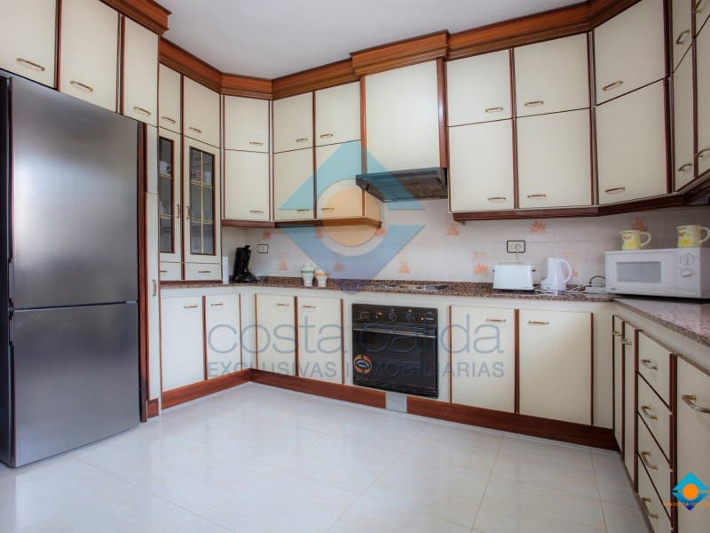 5 bedroom Villa for sale in Bolnuevo with garage - € 395,000 (Ref: 8475223)