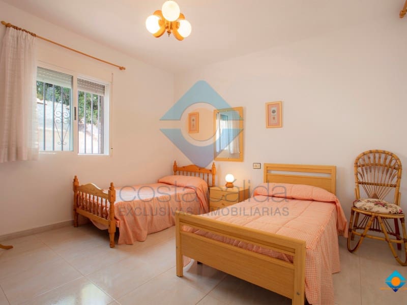 5 bedroom Villa for sale in Bolnuevo with garage - € 395,000 (Ref: 8475223)