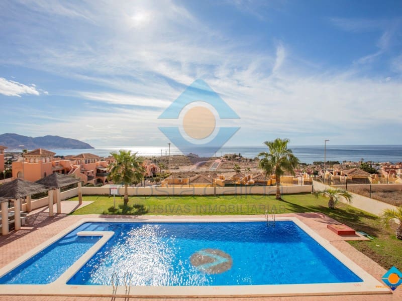 2 slaapkamer Appartement te koop in Isla Plana met garage - € 154.000 (Ref: 8475234)