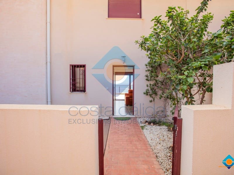 2 slaapkamer Appartement te koop in Isla Plana met garage - € 154.000 (Ref: 8475234)