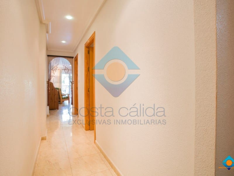 3 bedroom Flat for sale in Puerto de Mazarron with garage - € 102,500 (Ref: 9425790)