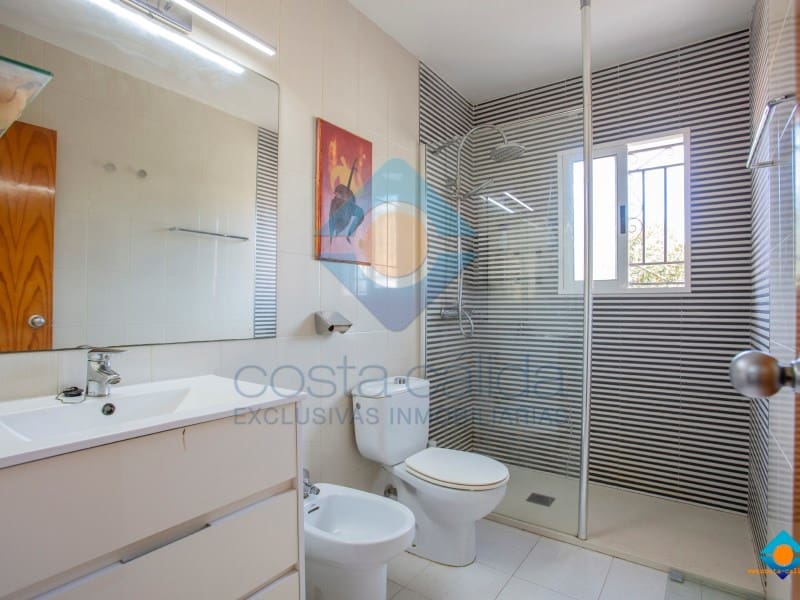 3 bedroom Villa for sale in Puerto de Mazarron - € 174,900 (Ref: 9719775)