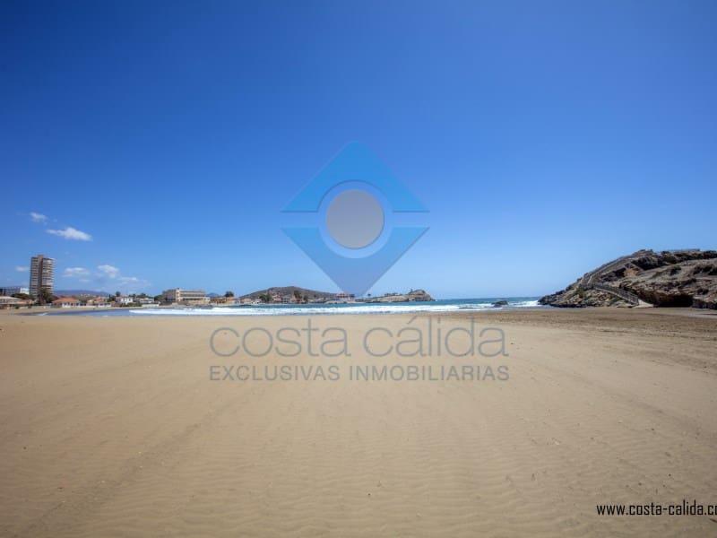 4 bedroom Villa for sale in Puerto de Mazarron - € 295,000 (Ref: 9721487)