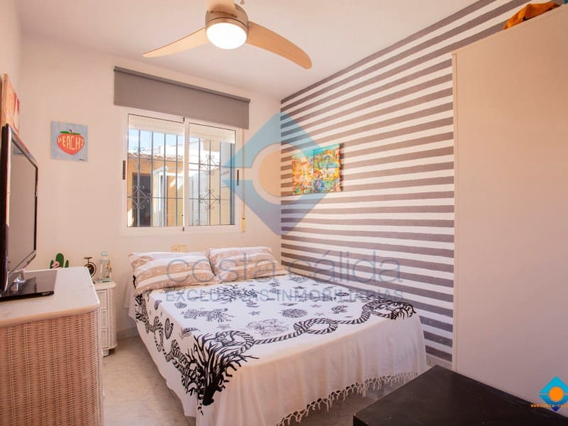 4 bedroom Villa for sale in Puerto de Mazarron - € 295,000 (Ref: 9721487)