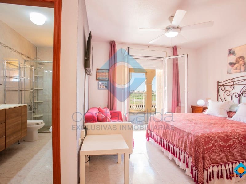 4 bedroom Villa for sale in Puerto de Mazarron - € 295,000 (Ref: 9721487)