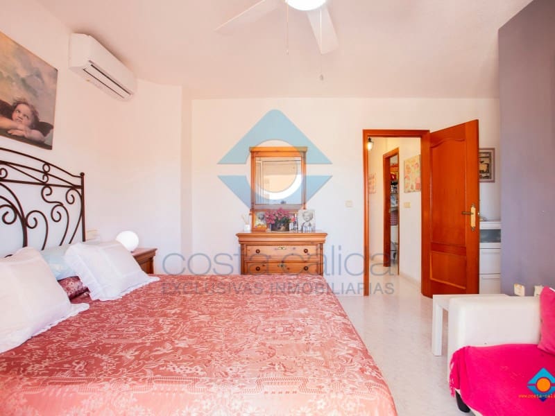 4 bedroom Villa for sale in Puerto de Mazarron - € 295,000 (Ref: 9721487)