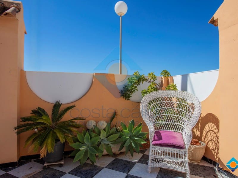 4 bedroom Villa for sale in Puerto de Mazarron - € 295,000 (Ref: 9721487)
