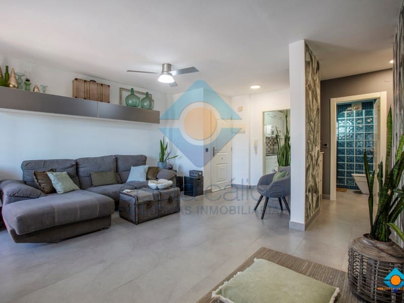 2 slaapkamer Flat te koop in Puerto de Mazarron - € 134.900 (Ref: 9815746)
