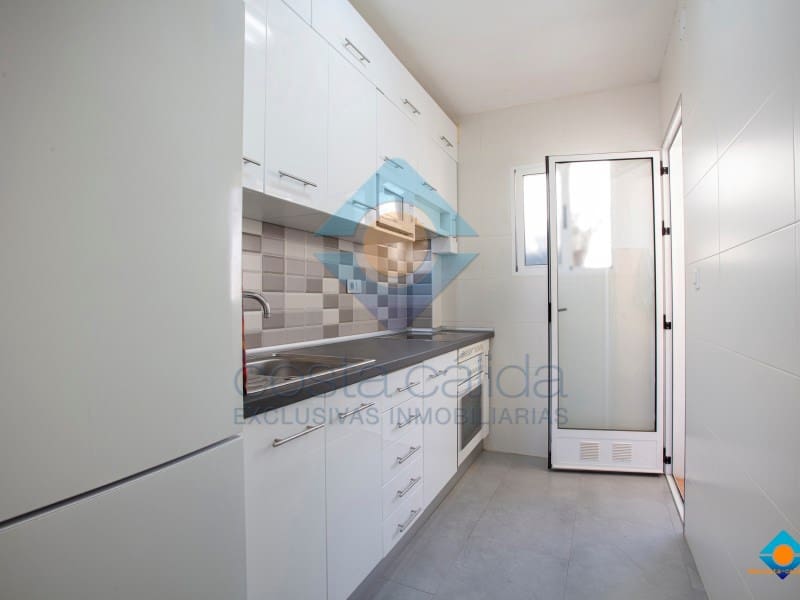 2 slaapkamer Flat te koop in Puerto de Mazarron - € 134.900 (Ref: 9815746)