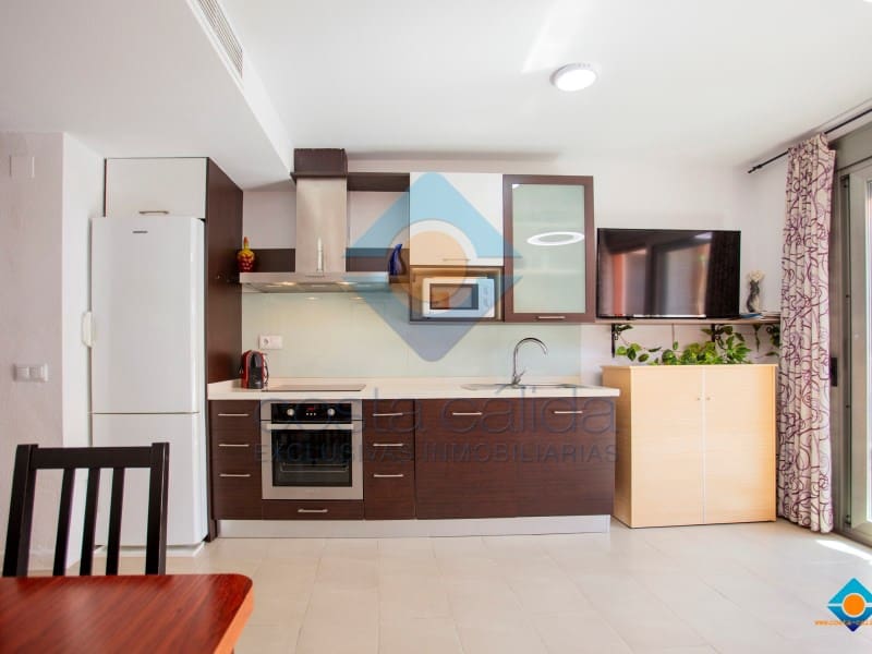 1 slaapkamer Flat te koop in Puerto de Mazarron met garage - € 124.900 (Ref: 9871659)