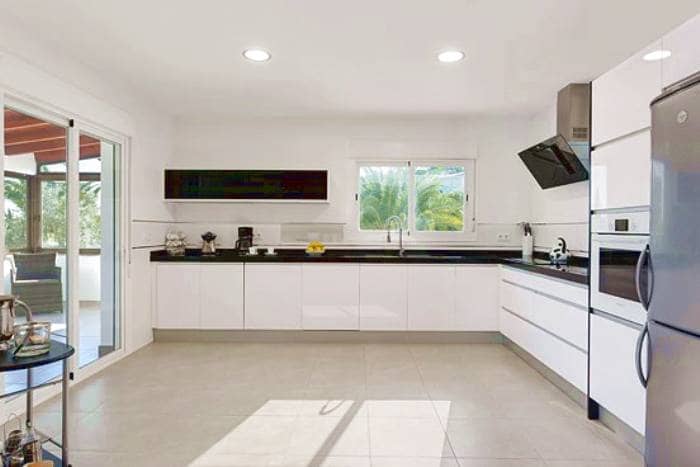 5 slaapkamer Villa te koop in Calpe / Calp - € 1.500.000 (Ref: 4823938)