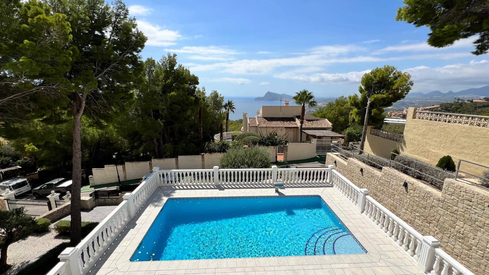 Chalet de 4 habitaciones en Altea en venta - 1.995.000 € (Ref: 8560464)