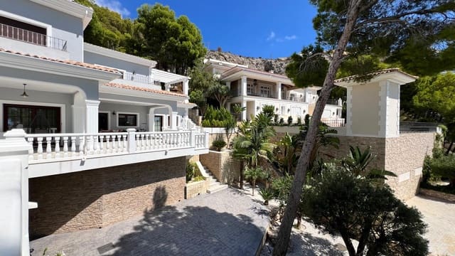 4 bedroom Villa for sale in Altea - € 1,995,000 (Ref: 8560464)