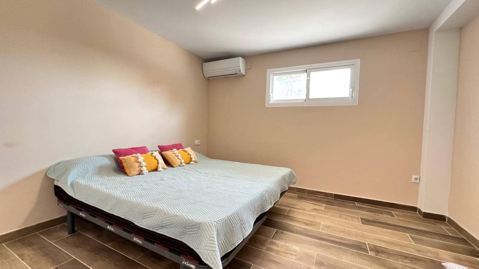 7 bedroom Villa for sale in Calpe / Calp - € 1,200,000 (Ref: 8674945)