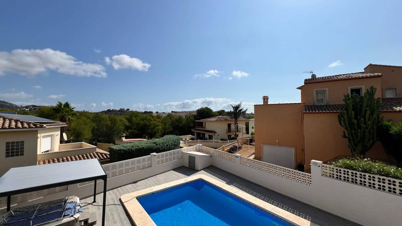 7 bedroom Villa for sale in Calpe / Calp - € 1,200,000 (Ref: 8674945)