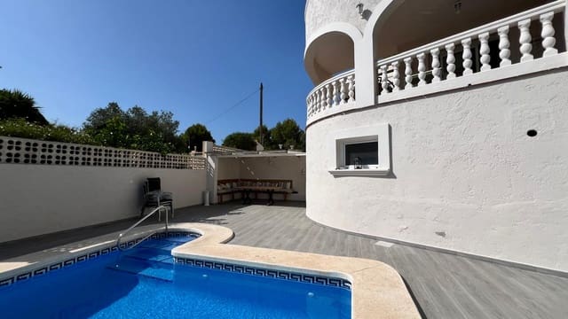 7 bedroom Villa for sale in Calpe / Calp - € 1,200,000 (Ref: 8674945)