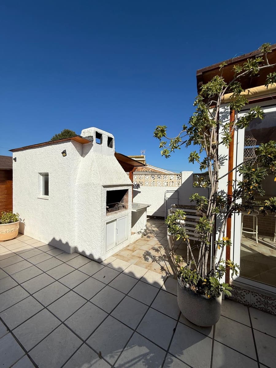 4 makuuhuone Huvila myytävänä paikassa Calpe / Calp - 550 000 € (Ref: 8981463)