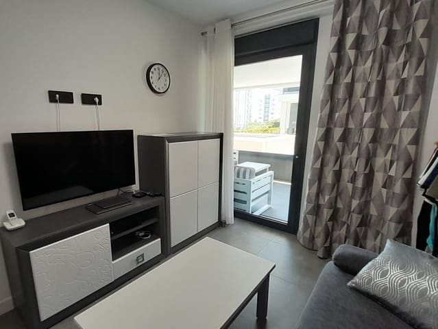 2 bedroom Apartment for sale in Calpe / Calp - € 425,000 (Ref: 9237730)