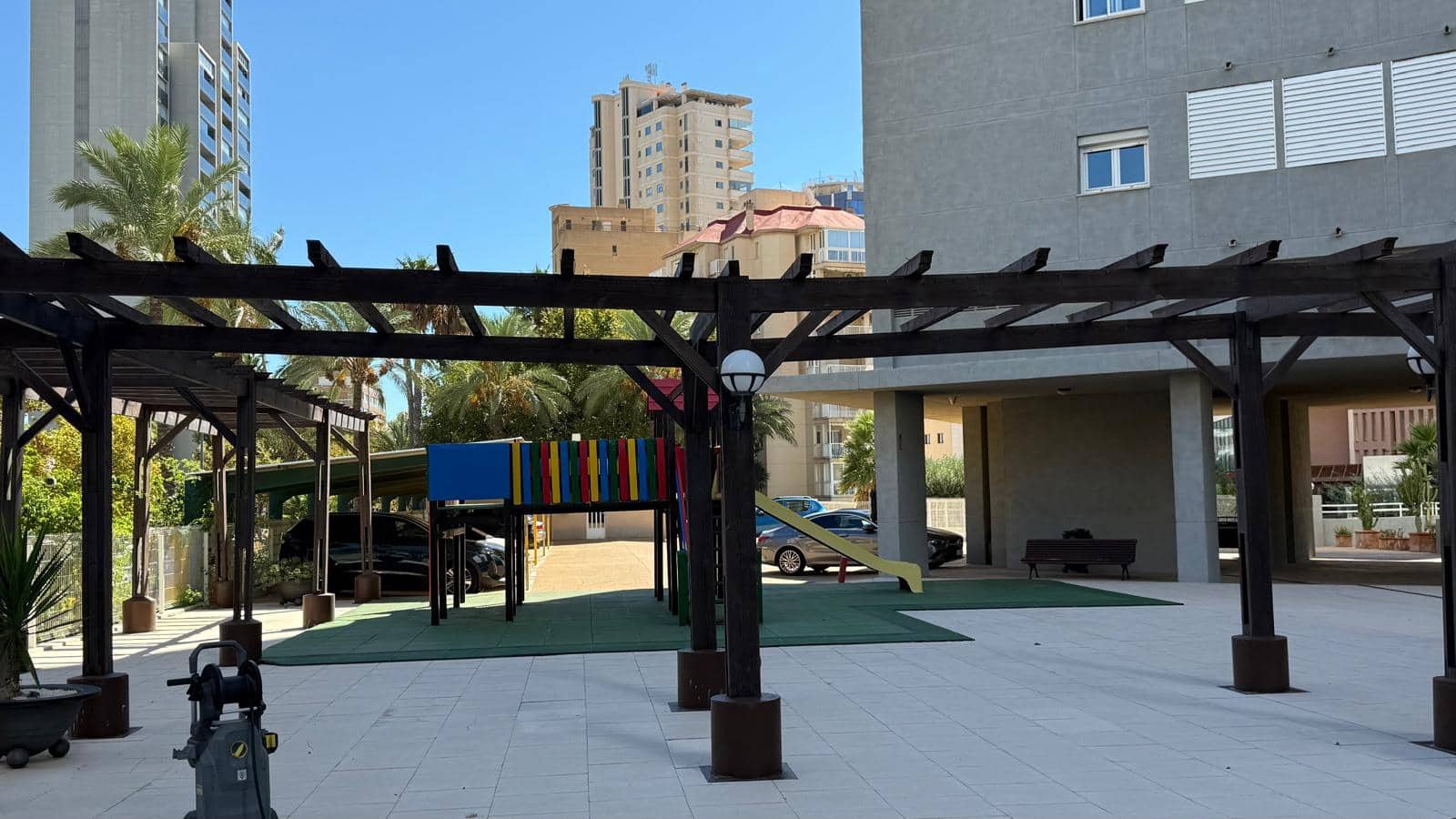 3 bedroom Apartment for sale in Calpe / Calp - € 715,000 (Ref: 9247429)